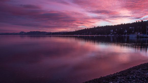 eos550d是全画幅相机吗